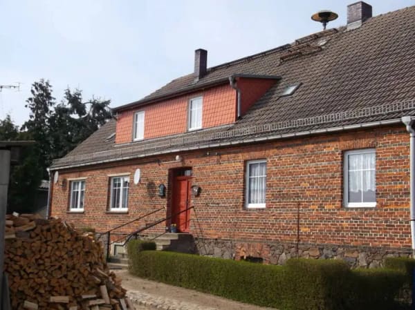 Immobilie in Höhenland - saniertes-baubiologisches Mehrfamilienhaus mit 5 Wohnungen+1 Gewerbeeinheit, 1 weiteres separates Massiv-Gewerbehaus, separate Remise-Werkstatt, +4 we - Bild 0