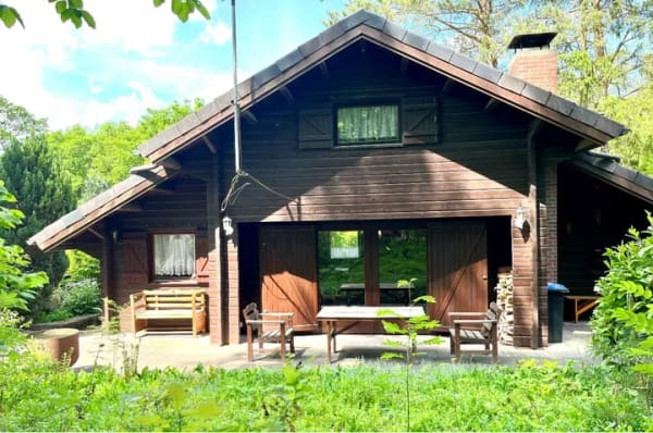 Immobilie in Nahrendorf - Pommoissel: Gemütliches Holzhaus mit Südterrasse, 3 separaten Schlafzimmern und Garage - Bild 0