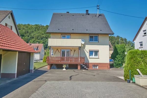 Immobilie in Schelklingen - Zweifamilienhaus mit großem Grundstück in Schmiechen - Bild 2