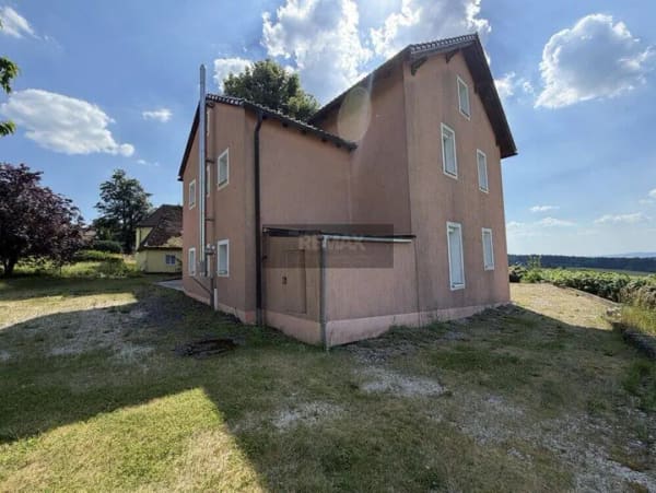 Immobilie in Waldershof - Neues Wohngefühl in historischem Gewand - Kernsaniertes Einfamilienhaus - Bild 2