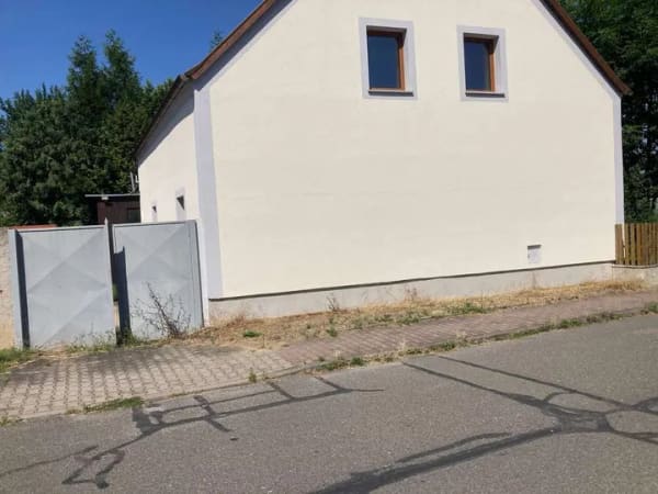 Immobilie in Laucha an der Unstrut - Einfamilienhaus mit Reparatur- und Fertigstellungsbedarf in  Laucha - Bild 1