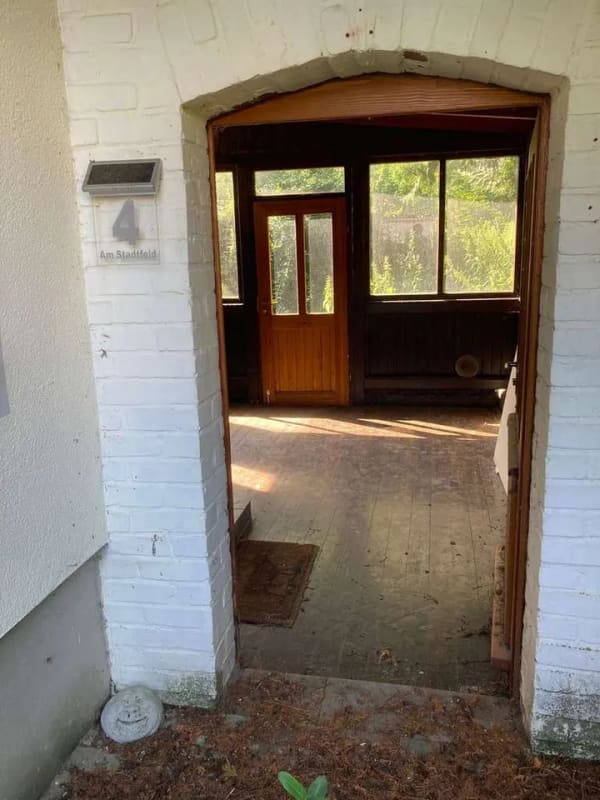 Immobilie in Laucha an der Unstrut - Einfamilienhaus mit Reparatur- und Fertigstellungsbedarf in  Laucha - Bild 2