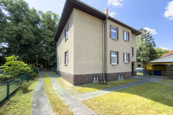 Immobilie in Zeuthen - Familienhaus mit großem Grundstück, Ausbaureserve und Potenzial für mehrere Generationen - Bild 3