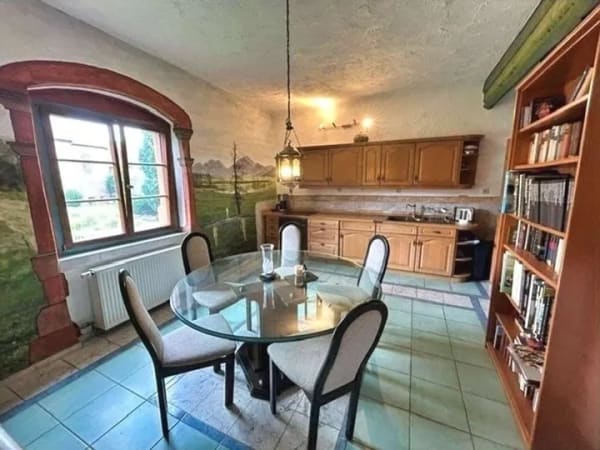 Immobilie in Mosbach - Außergewöhnliches Wohnerlebnis in einer romantischen Schlossanlage - Maisonettewohnung in Lohrbach - Bild 3