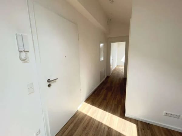 Immobilie in Halfing - NEU! Helle 3-Zimmer Wohnung mit sonnigem Südbalkon und zwei Außenstellplätzen in Halfing - Bild 1