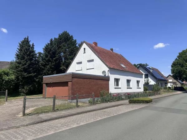 Immobilie in Spenge - Einfamilienhaus mit Potenzial – nur 4 Minuten bis ins Spenger Zentrum... - Bild 0