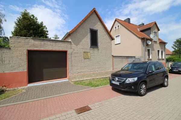 Immobilie in Hohe Börde - Haus, Garage und Garten - Bild 1