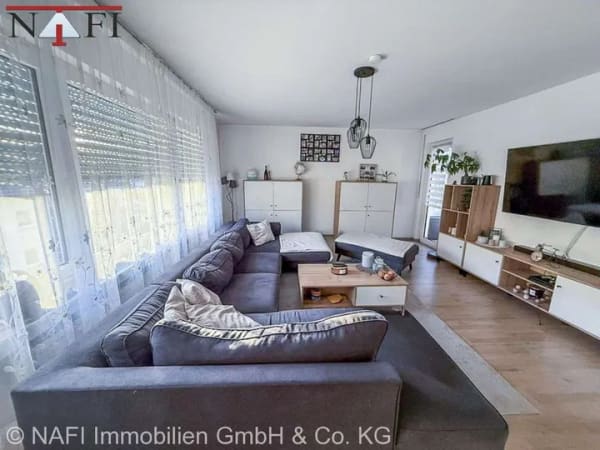 Immobilie in Donzdorf - *Wohnen mit Wohlfühlcharakter: Großzügige, helle 3–4-Zimmer-Wohnung in gefragter Wohnlage* - Bild 1