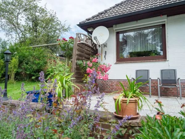 Immobilie in Bönningstedt - Großzügige Wohnqualität in begehrter Lage von Bönningstedt - zeitlose Architektur und ein weitläufig - Bild 2