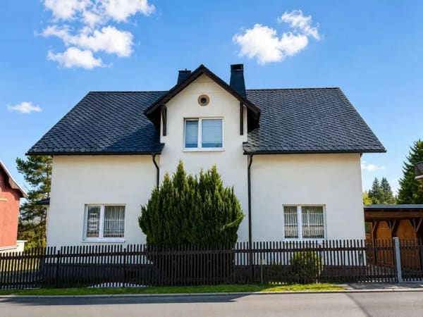 Immobilie in Grünbach - Einfamilienhaus mit viel Platz für die ganze Familie – sofort beziehbar in Grünbach - Bild 0