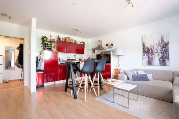 Immobilie in Heuerßen - Vermietete 2-Zimmer-Eigentumswohnung mit Balkon, Aufzug & barrierearmem Wohnkomfort - Bild 2