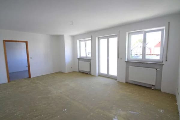 Immobilie in Krumbach (Schwaben) - Direkt im Zentrum - 2-Zimmerwohnung mit TG-Stellplatz - Bild 0