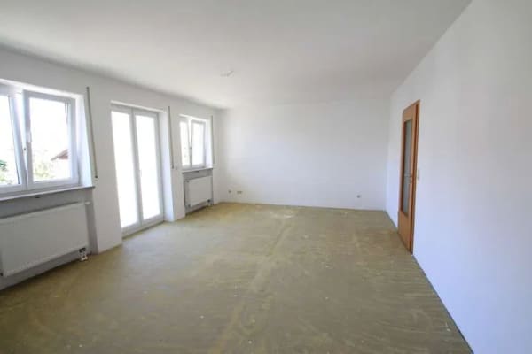 Immobilie in Krumbach (Schwaben) - Direkt im Zentrum - 2-Zimmerwohnung mit TG-Stellplatz - Bild 1