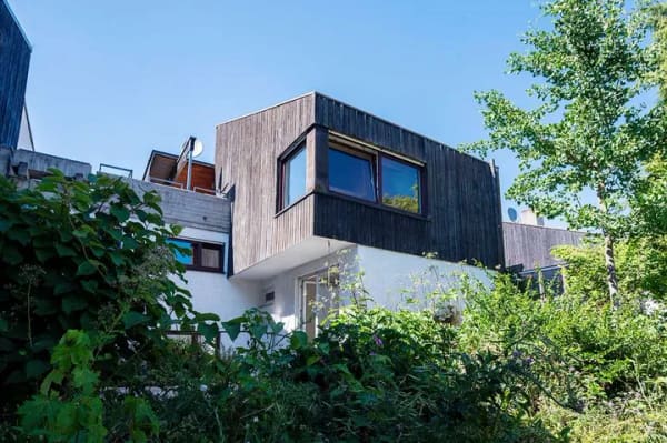 Immobilie in Schönaich - Schönaich: „Viel Platz für die Familie“ Architektenhaus mit Dachterrasse, Doppelgarage - Bild 0