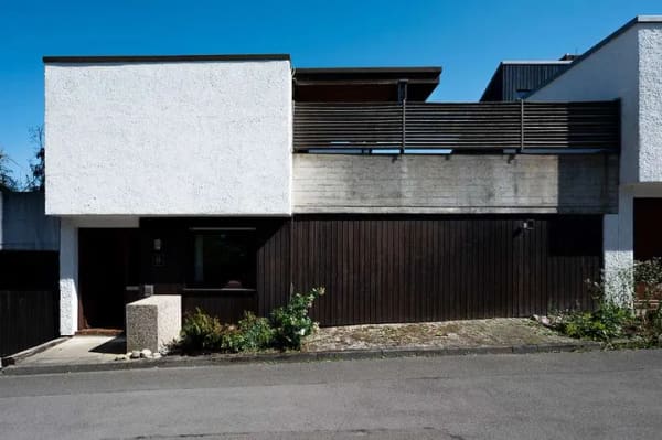 Immobilie in Schönaich - Schönaich: „Viel Platz für die Familie“ Architektenhaus mit Dachterrasse, Doppelgarage - Bild 2
