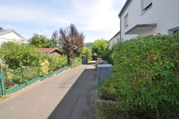 Immobilie in Wörth am Main - Viel Platz für die Familie - Raumwunder Reihenmittelhaus in Wörth - Bild 1