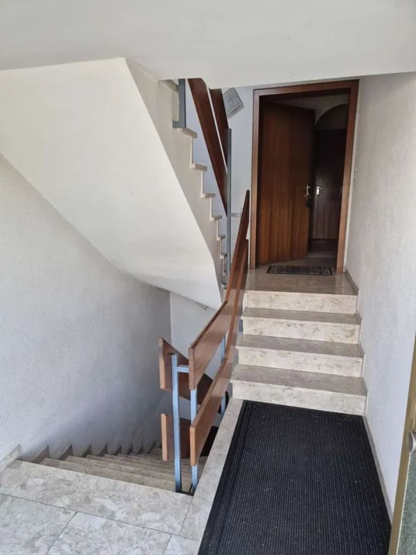 Immobilie in Elsenfeld - Viel Platz in Elsenfeld: Mehrfamilienhaus mit Potenzial für Familien und Investoren - Bild 2