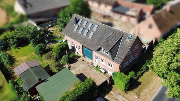 Immobilie in Bismark (Altmark) - Ländlicher Charme trifft moderne Energieeffizienz – vielseitiges Wohnhaus mit Studio, Sauna & Co. in Friedrichsfleiß (Bismark) - Bild 1