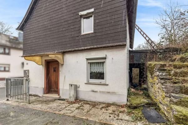 Immobilie in Villmar - Kompaktes Wohnhaus mit Nebengebäude - Bild 0