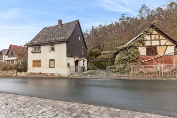 Immobilie in Villmar - Kompaktes Wohnhaus mit Nebengebäude - Bild 2