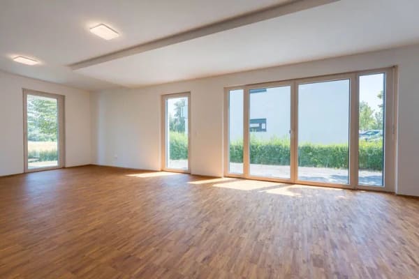 Immobilie in Steinmauern - Barrierefrei: Neuwertige Wohnung mit 2 Terrassen und Feldblick - Bild 0