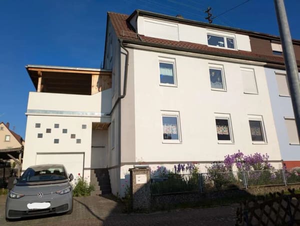 Immobilie in Birkenfeld - Provisionsfrei !!! Pforzheim-Birkenfeld-Großzügige Doppelhaushälfte - Bild 1