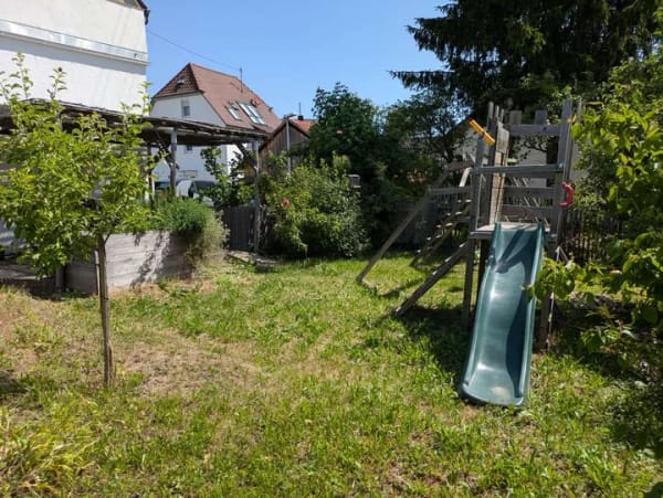Immobilie in Birkenfeld - Provisionsfrei !!! Pforzheim-Birkenfeld-Großzügige Doppelhaushälfte - Bild 2