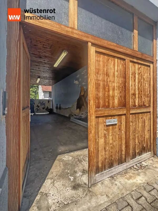 Immobilie in Bruchsal - Wohnen mit Charakter: Großzügiges Wohnensemble mit Hinterhaus, idyllischem Garten und Dachterrasse - Bild 1