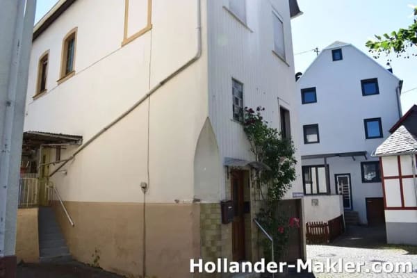 Immobilie in Briedel - Charmantes Einfamilienhaus mit viel Potenzial im idyllischen Weinort Briedel - Bild 2