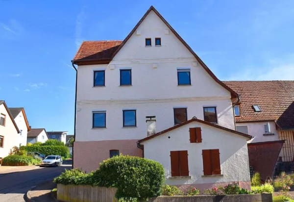 Immobilie in Gomaringen - Historisches Bauernhaus mit Seele für die kreative Familie - Bild 2