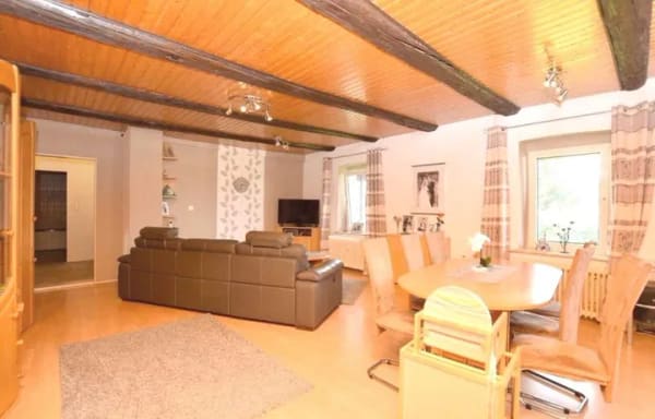 Immobilie in Salzgitter - Wohnen im Erdgeschoss: Charmante 4-Zimmer-Wohnung mit überdachter Terrasse + eigenem Eingang. - Bild 3
