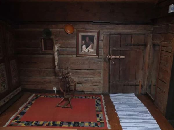 Immobilie in Schöllnach - Denkmal-Juwel von 1740 im Bayerischen Wald: Komplett möbliert & sofort bezugsfertig! - Bild 1