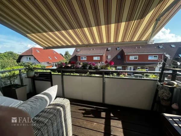 Immobilie in Lambrechtshagen - Modernisierte Eigentumswohnung mit Südbalkon, Einbauküche & Stellplatz - Bild 3