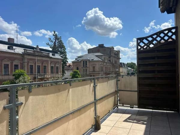 Immobilie in Landau in der Pfalz - Zentrumsnah in Landau: Großzügige 4-Zimmerwohnug mit Balkon und Loggia - Bild 1