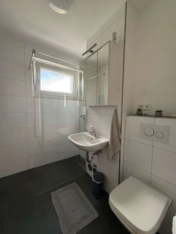 Immobilie in Ronnenberg - Großzügige 3-Zimmerwohnung mit Balkon in Empelde! - Bild 1