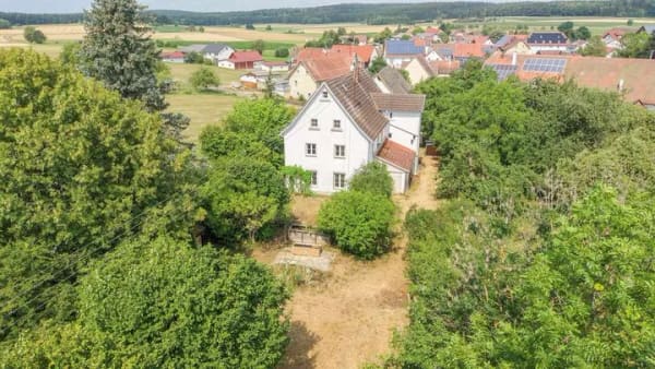 Immobilie in Leibertingen - Historischer Charme trifft großzügiges Wohnen und naturnahes Leben - Bild 3