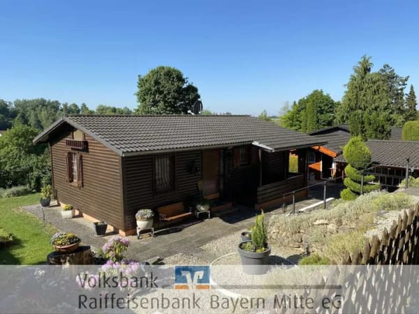 Immobilie in Attenkirchen - Charmantes Zuhause mit großem Grundstück und viel Potenzial - Bild 0