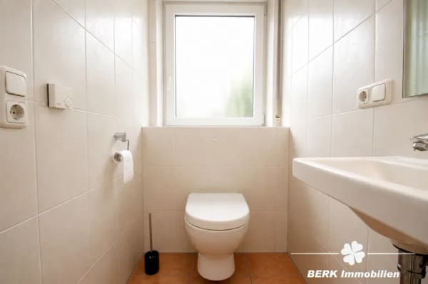 Immobilie in Stockstadt am Main - BERK Immobilien – Großzügiges REH mit sonniger Terrasse, Balkon und viel Platz für die ganze Familie - Bild 3