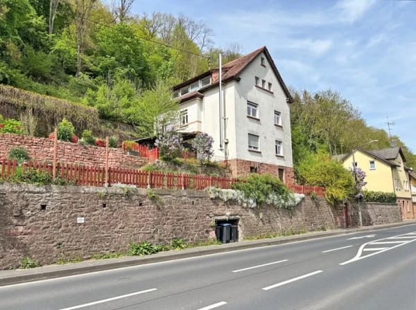 Immobilie in Weilbach - Viel Platz für die ganze Familie! - Bild 1