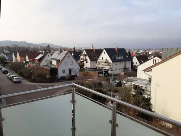 Immobilie in Gerlingen - 1,5-Zimmer-DG-Wohnung mit Balkon - Bild 1