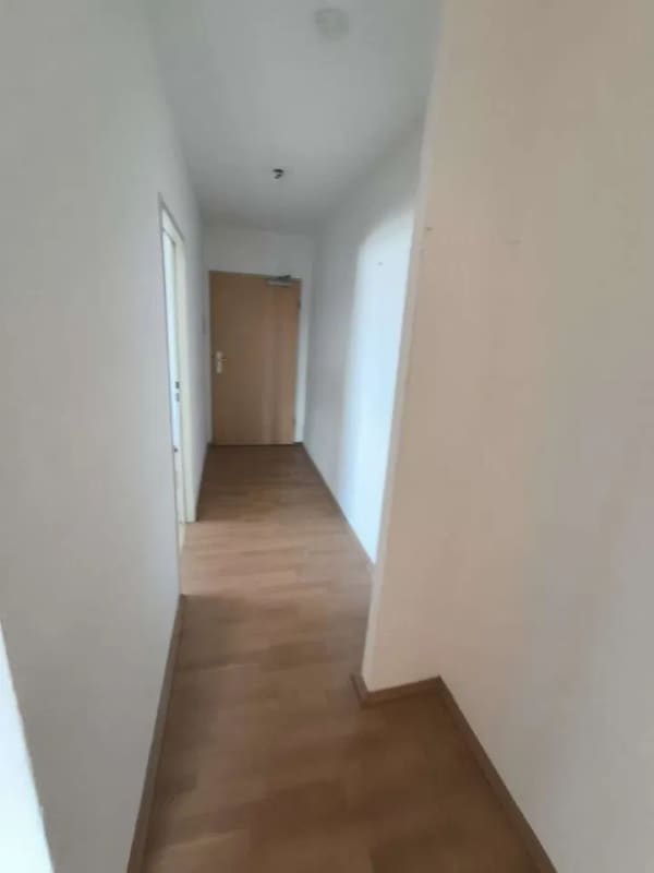 Immobilie in Schrobenhausen - leere 2-Zimmer-Wohnung mit Balkon - Bild 3
