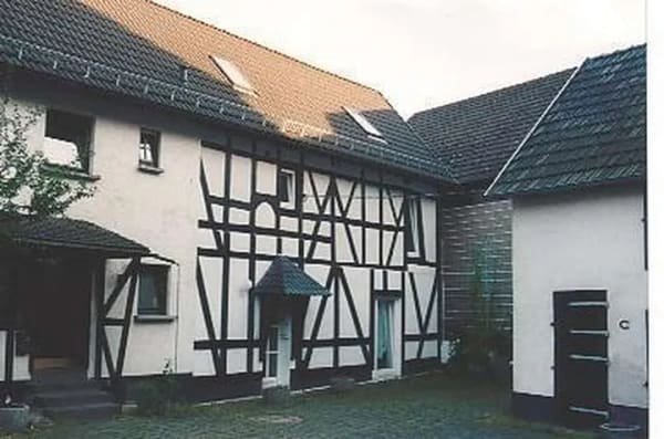 Immobilie in Burglahr - Vollvermietetes Gebäude in ruhiger Ortslage mit Nebengebäude und neuer Garage - Bild 0