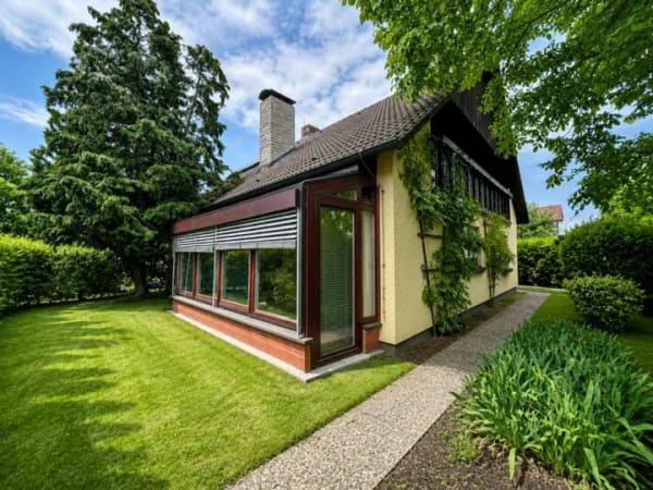 Immobilie in Ochsenfurt - Ein Zuhause mit Charme, Raum und vielfältigen Möglichkeiten! - Bild 0