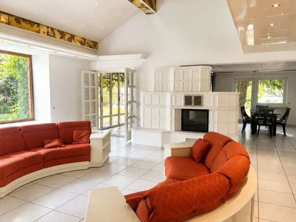 Immobilie in Schweitenkirchen - Architektur mit Charakter – großzügiges Anwesen mit Pool und Kaminzimmer - Bild 1