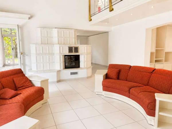 Immobilie in Schweitenkirchen - Architektur mit Charakter – großzügiges Anwesen mit Pool und Kaminzimmer - Bild 3