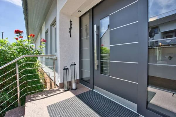 Immobilie in Weyer - Modernisiertes Einfamilienhaus mit gepflegtem Garten, Whirlpool und Photovoltaikanlage - Bild 1