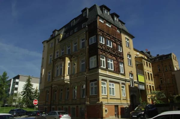 Immobilie in Plauen - ETW-Paket mit hohen, lichtdurchfluteten Wohnungen im Herzen von Plauen - Bild 0