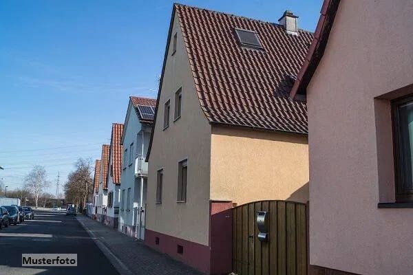 Immobilie in Weißenohe - Wohnhaus mit ehem. Scheune für vielseitige Möglichkeiten - Bild 0
