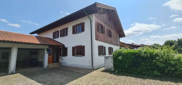 Immobilie in Engelsberg - Solides Zweifamilienhaus in Engelsberg - Bild 1