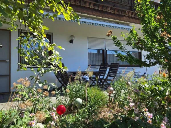 Immobilie in Wettstetten - 2 Familienhaus mit großzügiger Aufteilung in herrlicher Lage von 85135 Wettstetten - Bild 1